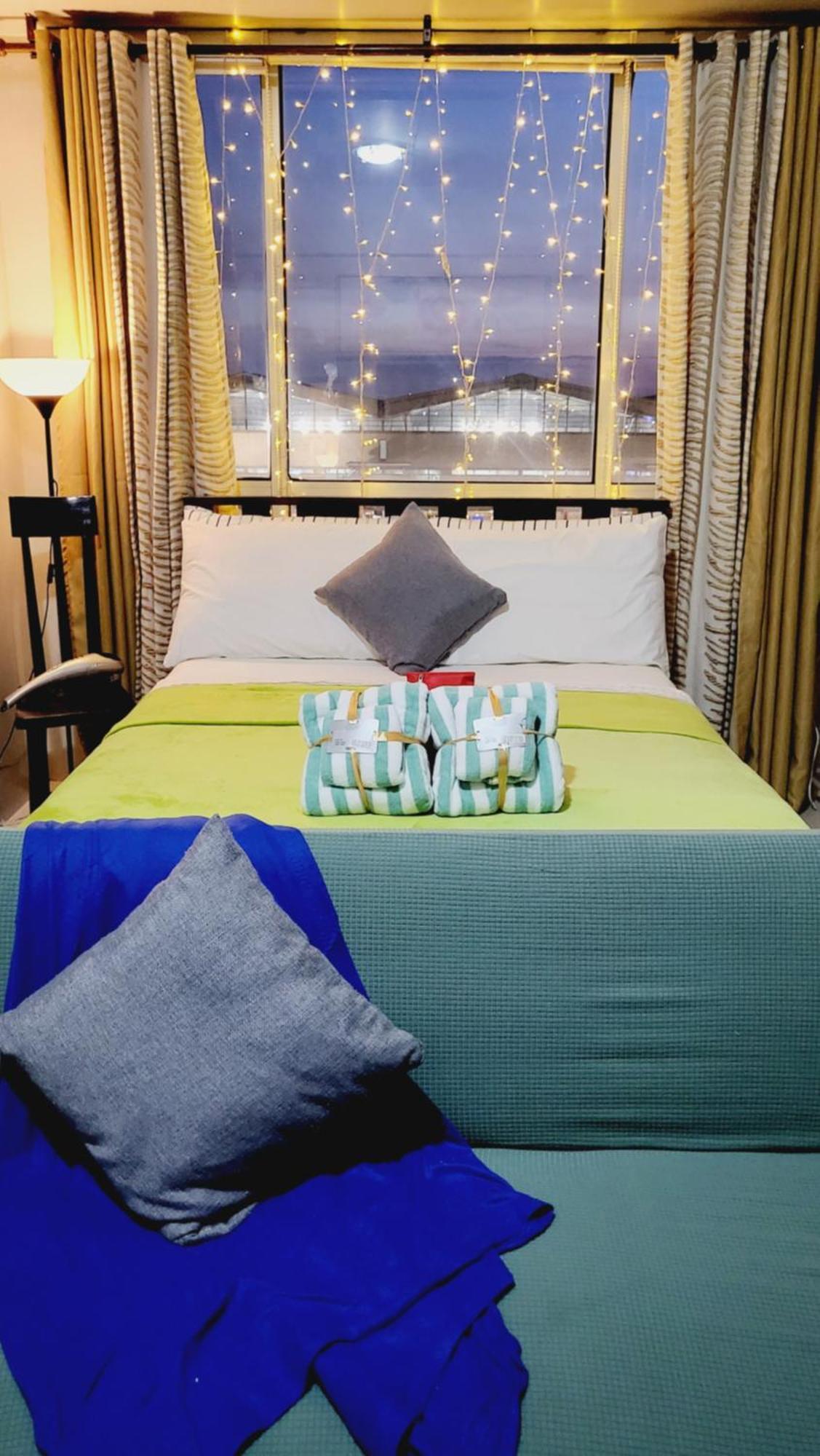 One Palm Tree Villas Condominium - Studio 7Th Fl With Balcony - Across Terminal 3 Airport Pasay Buitenkant foto